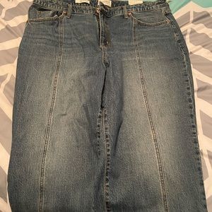 Universal Thread Jeans